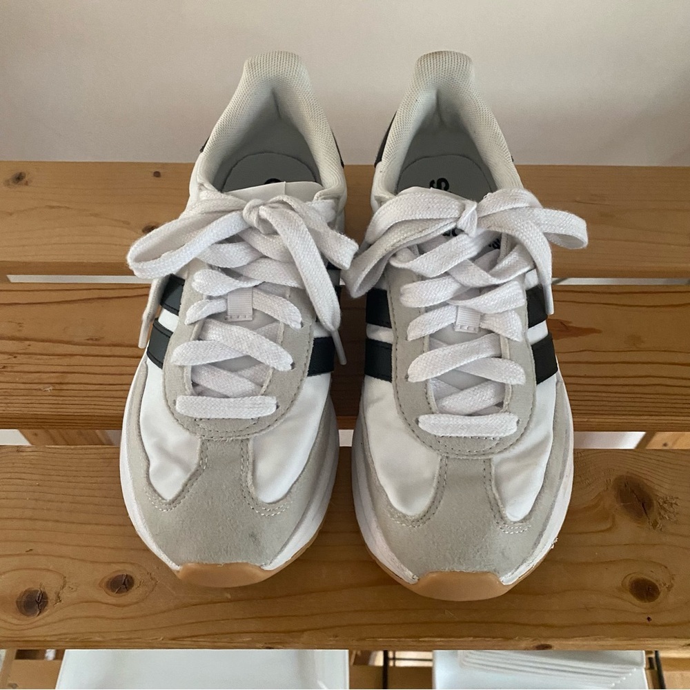 Adidas Kids Run 70s 2.0 White Black Sneakers Shoes 3.5 - Picture 3 of 14